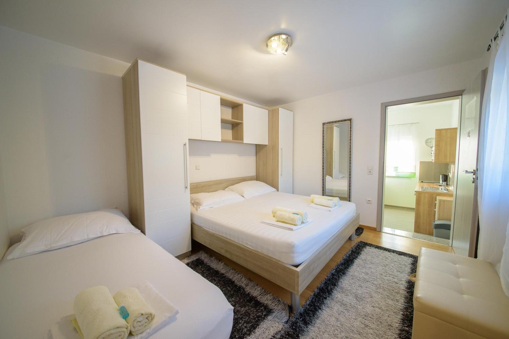 Jeli Apartments Starigrad Paklenica Camera foto