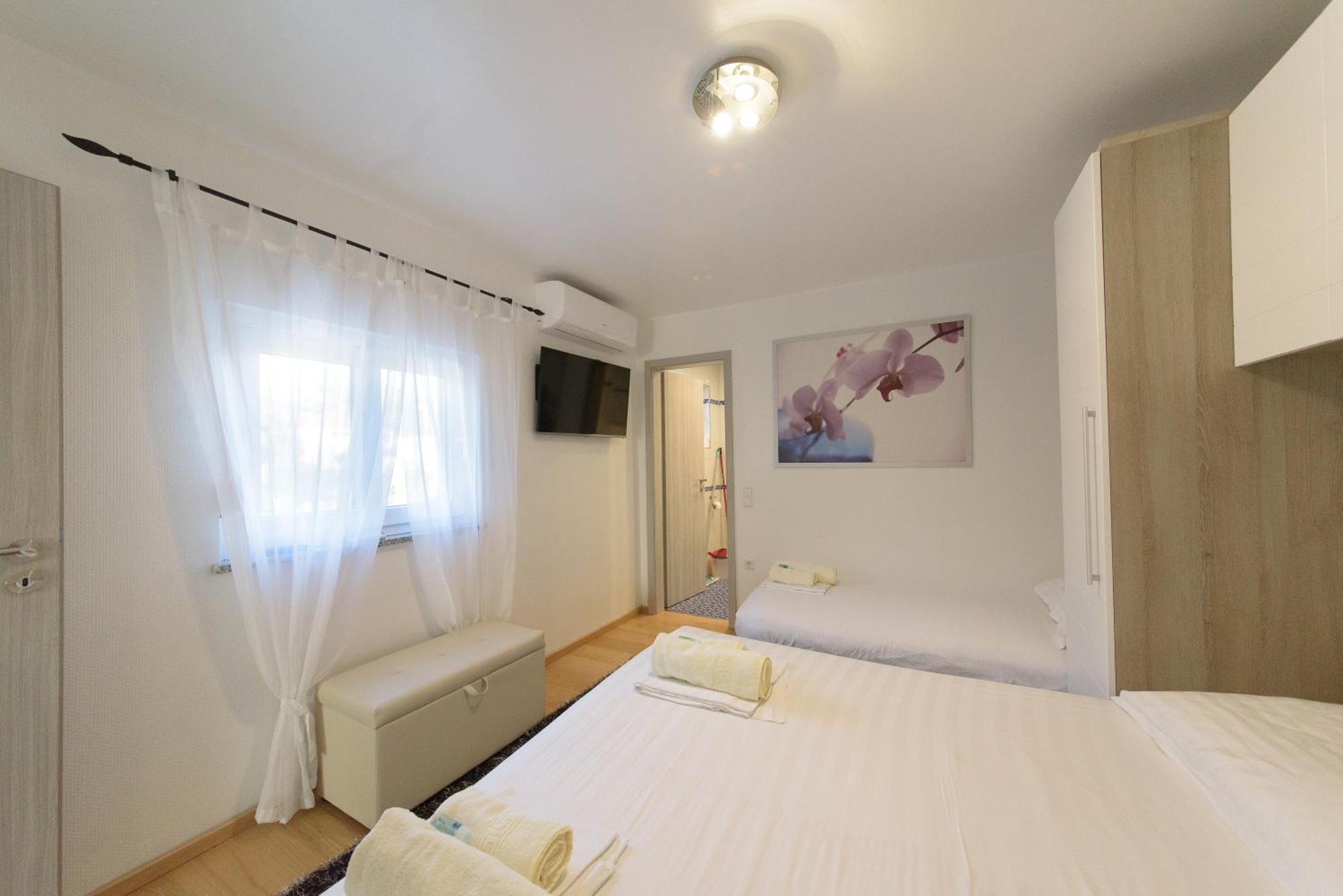 Jeli Apartments Starigrad Paklenica Camera foto