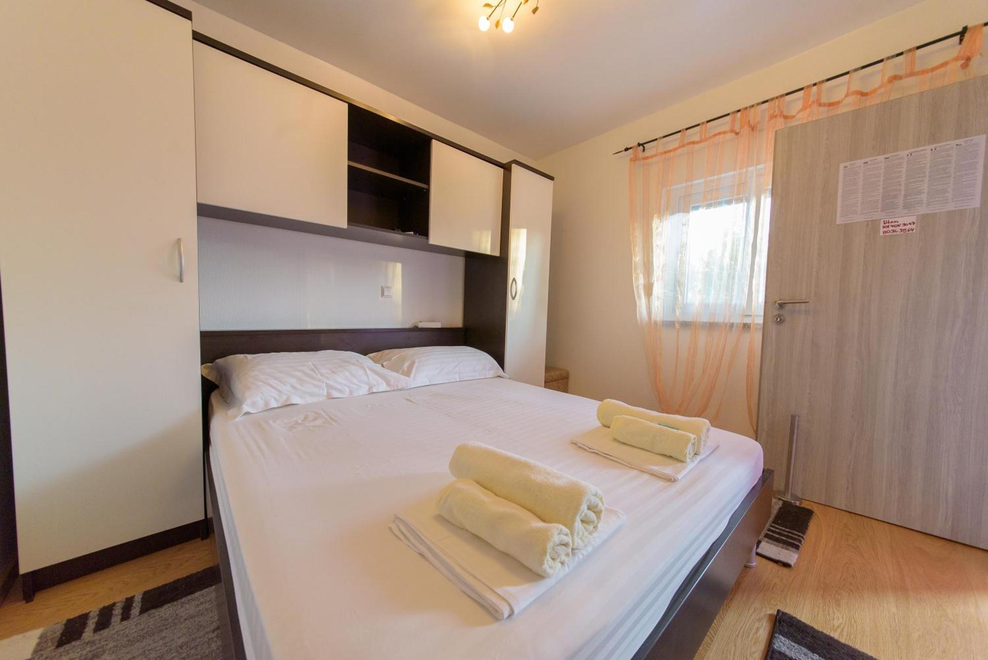 Jeli Apartments Starigrad Paklenica Camera foto