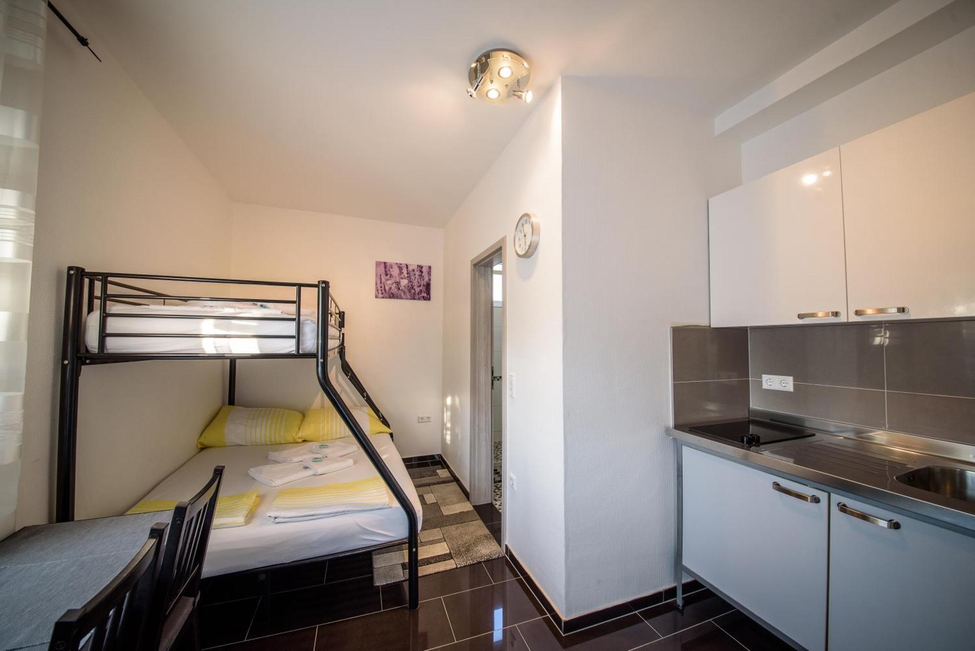 Jeli Apartments Starigrad Paklenica Camera foto