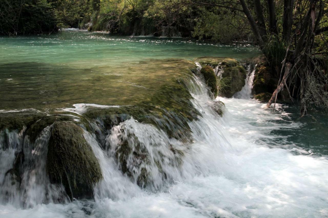 Jeli Apartments Starigrad Paklenica Esterno foto
