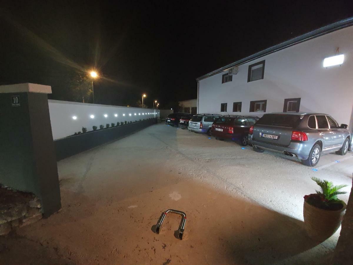 Jeli Apartments Starigrad Paklenica Esterno foto