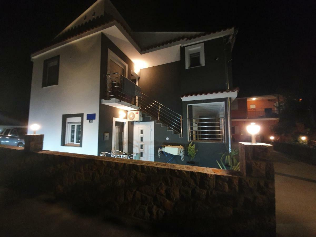 Jeli Apartments Starigrad Paklenica Esterno foto