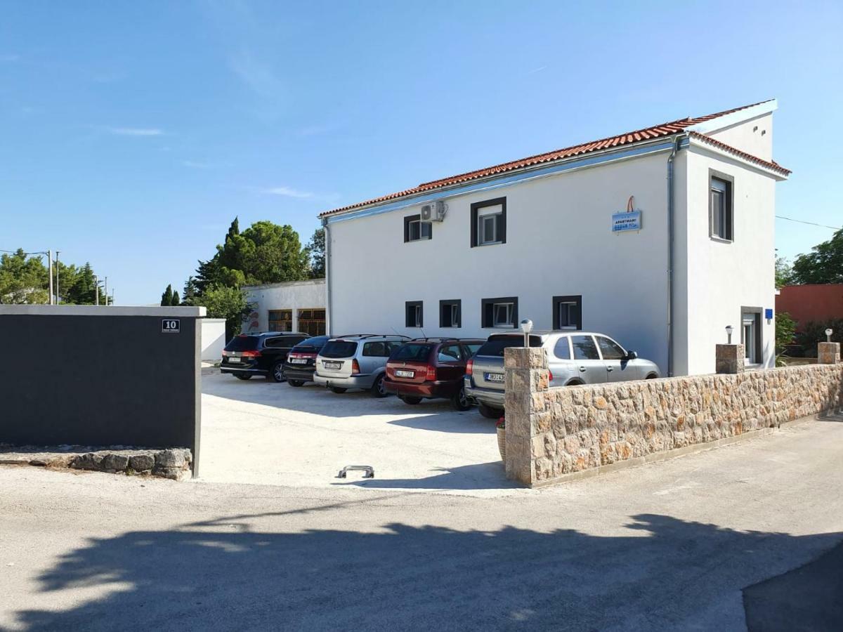 Jeli Apartments Starigrad Paklenica Esterno foto