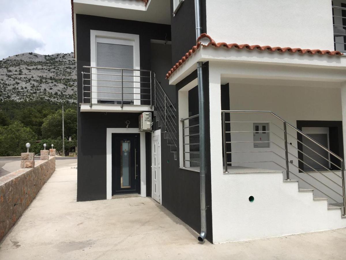 Jeli Apartments Starigrad Paklenica Esterno foto