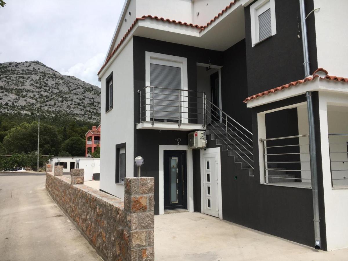 Jeli Apartments Starigrad Paklenica Esterno foto
