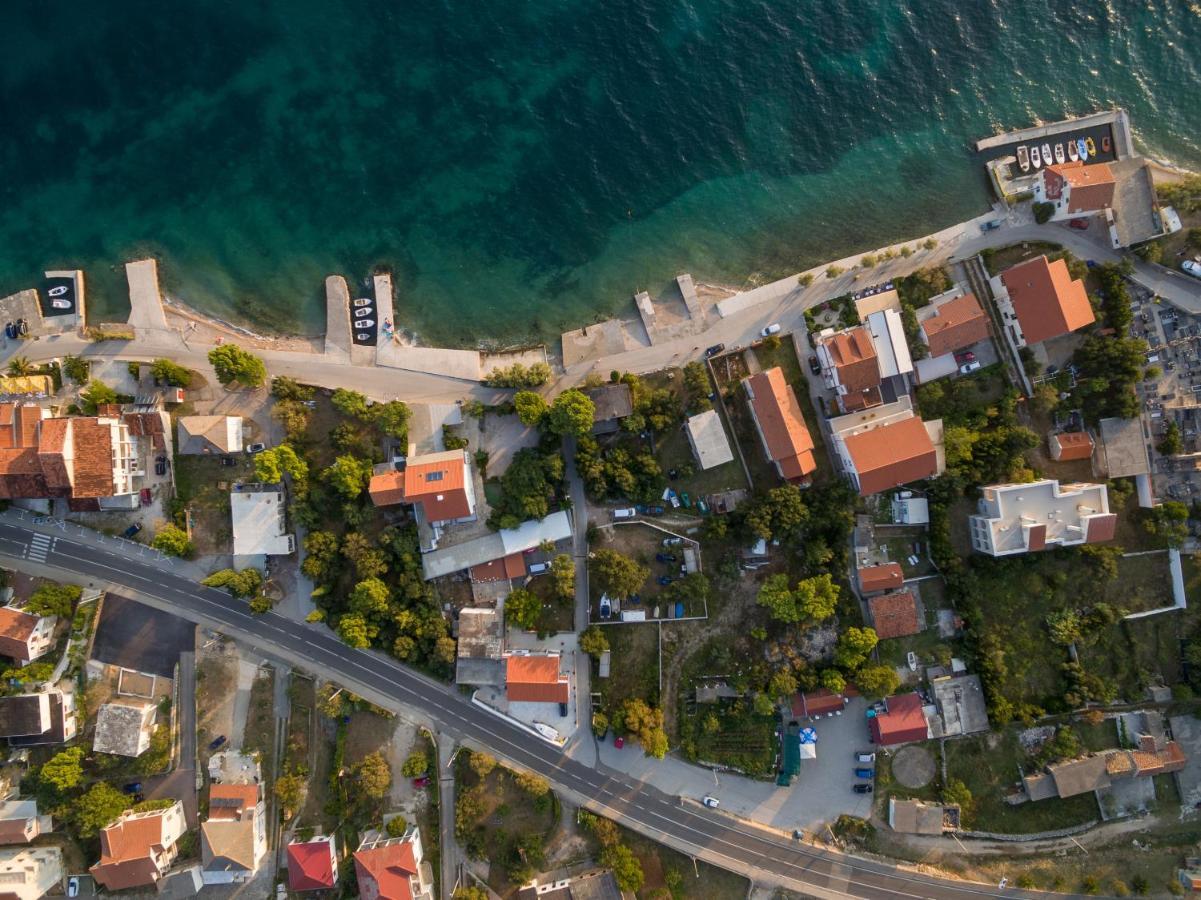 Jeli Apartments Starigrad Paklenica Esterno foto